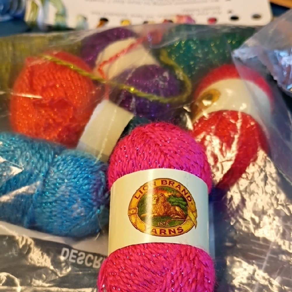 Slimsation By Multiples Colorful Embroidery Thread Set - Picture 4 of 8